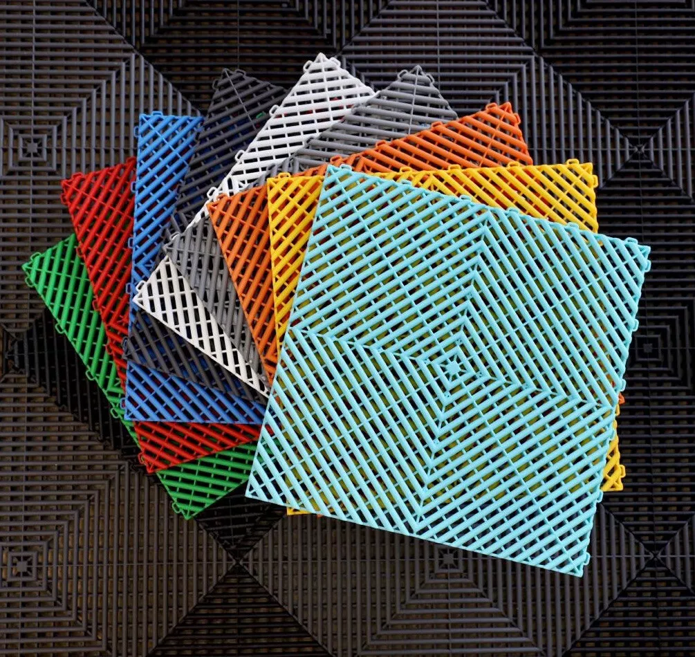 Geventileerde PVC-tegels in verschillende kleuren